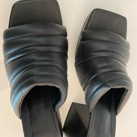 Black Circus IVY size 9 Sandals/Slides/Shoes Platform thick Heel - Picture 8 of 8